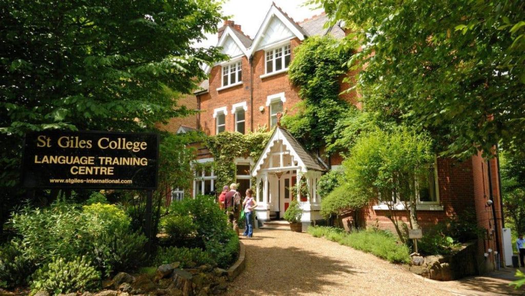 entrada de la escuela de inglés St Giles Highgate